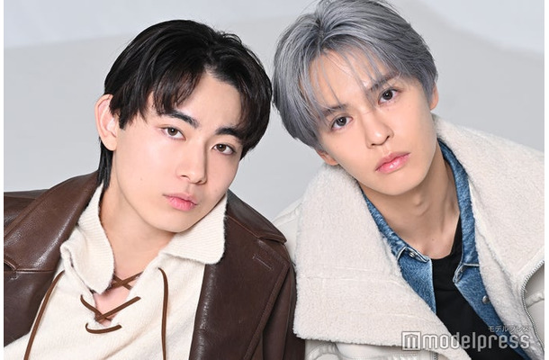 モデルプレスのインタビューに応じた豊田裕大、奥野壮(C)モデルプレス