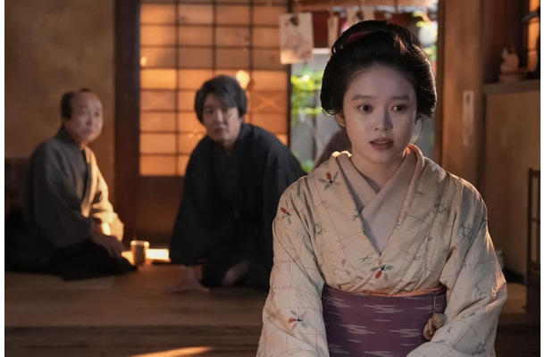 小日向文世、岡部たかし、トミー・バストウ「ばけばけ」第67話(C)NHK