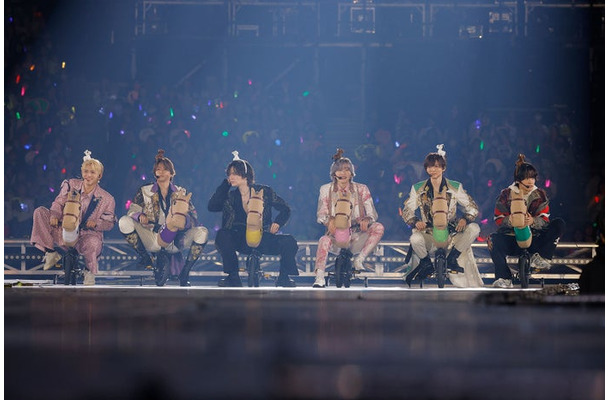(左から)篠塚大輝、髙木雄也、玉森裕太、道枝駿佑、薮宏太、佐野晶哉「COUNTDOWN CONCERT 2025-2026 STARTO to MOVE」より(提供写真)