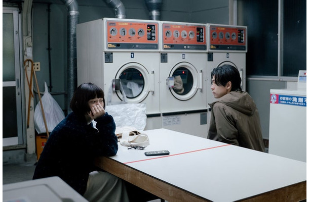 杉咲花、成田凌「冬のなんかさ、春のなんかね」第1話（C）日本テレビ