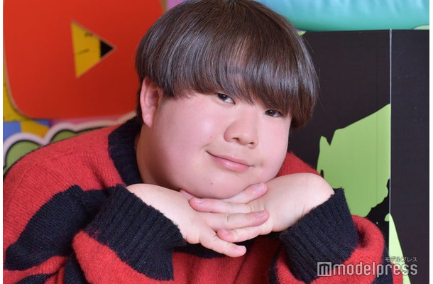 こう（C）モデルプレス