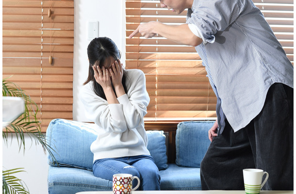 「お前からすべてを奪って、ただのオバサンにしてやる」モラハラ夫に朝まで説教され、思考停止していた40歳専業主婦。「自分の人生」のために最初にしたこと