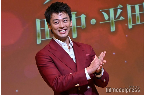 お祝いに駆けつけた竹内涼真（C）モデルプレス