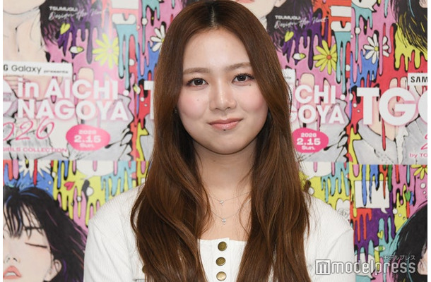 囲み取材に応じたふみの（C）モデルプレス