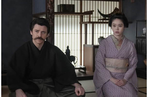 トミー・バストウ、高石あかり「ばけばけ」第99話(C)NHK