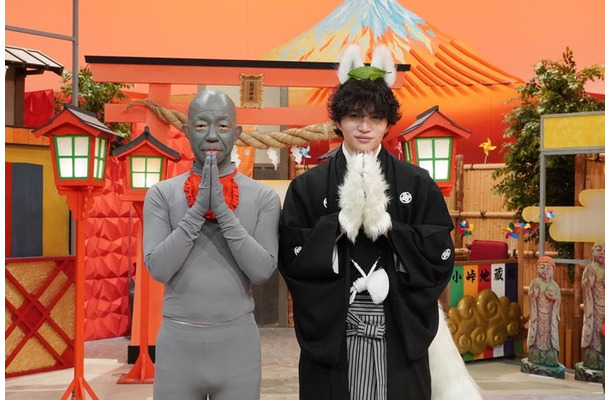 小峠英二、菊池風磨(C)テレビ東京