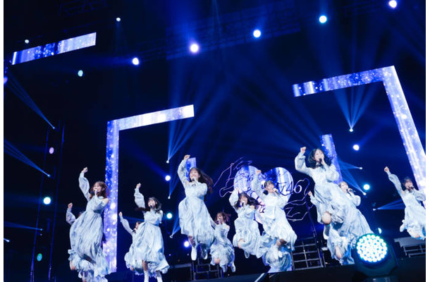 ひなた坂46が“全曲全員歌唱”のライブを開催!座長・上村ひなのは熱い想い「選抜にもひらがなにも境界線はない」