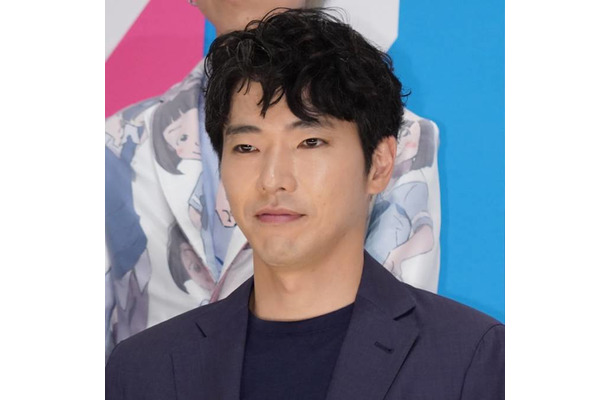 柄本佑、妻・安藤サクラがハマっていたオーディション番組を明かす「応援したいらしい」