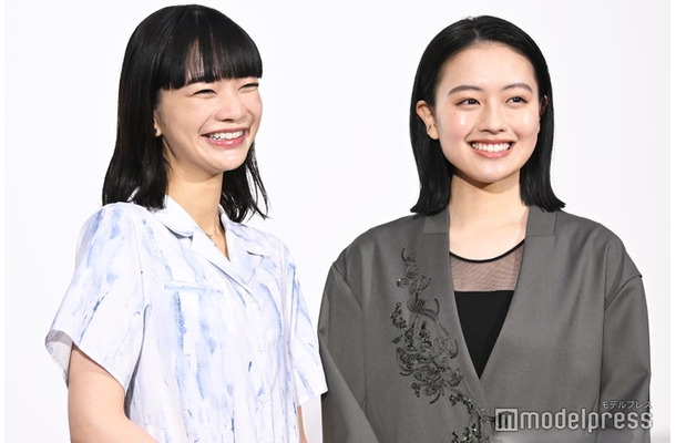 「風、薫る」第1週試写会見に出席した見上愛、上坂樹里（C）モデルプレス