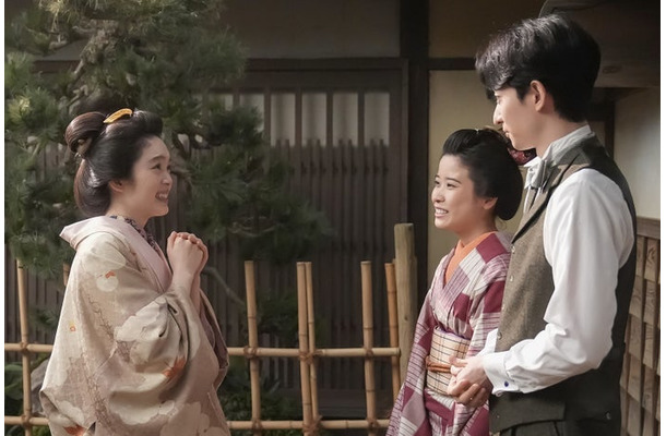 高石あかり、円井わん、濱正悟「ばけばけ」第112話（C）NHK