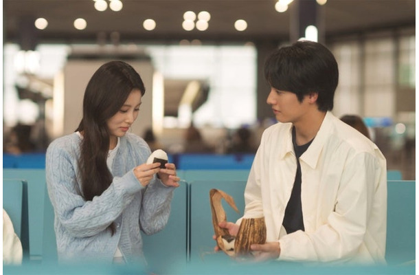 カン・ヘウォン、赤楚衛二／第10話より（C）「キンパとおにぎり」製作員会