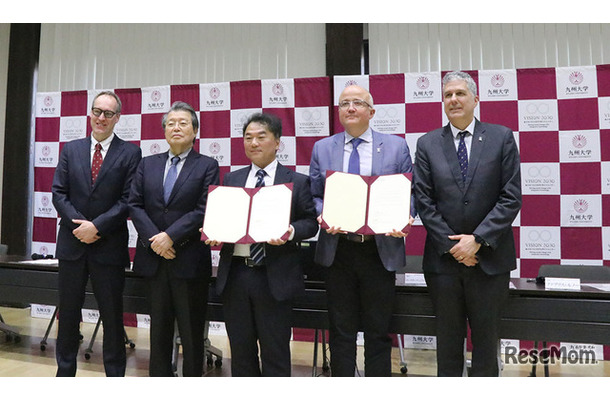 共同学位プログラムの締結式のようす