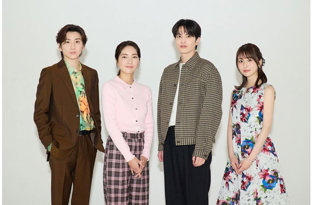 (左から)京本大我、仁村紗和、志尊淳、長濱ねる(C)日本テレビ