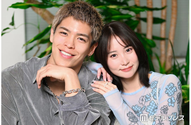 モデルプレスのインタビューに応じたたいじゅ（白鳥大珠）、まりや（永尾まりや）（C）モデルプレス