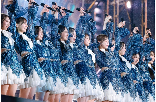 日向坂46（C）Seed & FlowerLLC