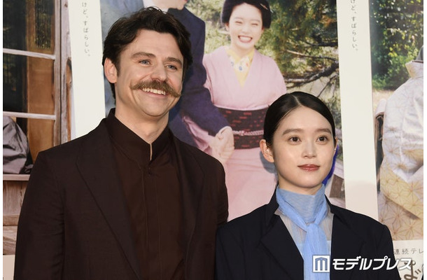 トミー・バストウ、高石あかり(C)モデルプレス