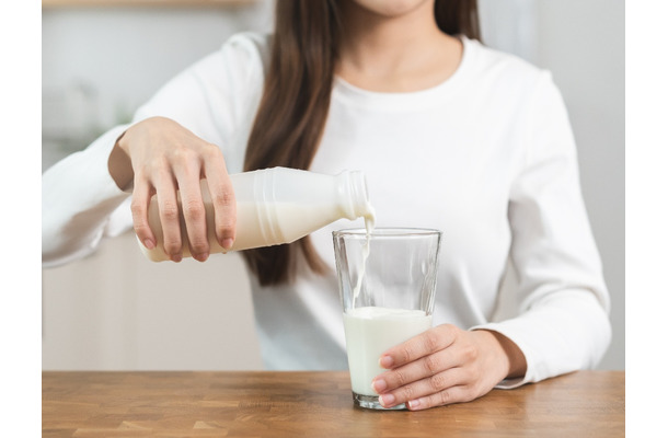 子どもの身長は「カルシウムだけ」では伸びない?背を伸ばす鍵は「ビタミンD」だった!【小児科専門医が解説】