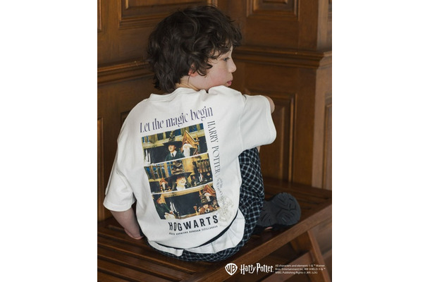 Tシャツ〈07：オフホワイト/The Sorting Hat〉