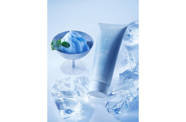 F ORGANICS、スクラブが泡立ってウォッシュへ変化する新感覚の冷感2in1ボディウォッシュ発売