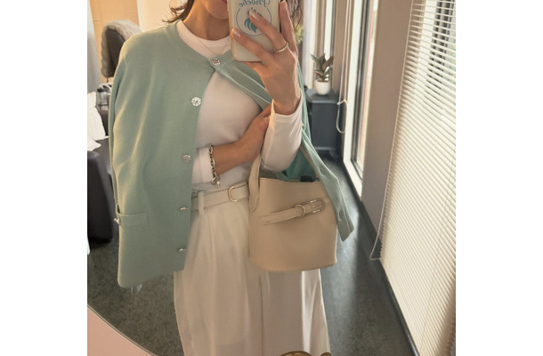 ミント×ホワイトで爽やかに。【ユニクロ】定番リブロンＴを格上げする春の好印象スタイル【40代の毎日コーデ】