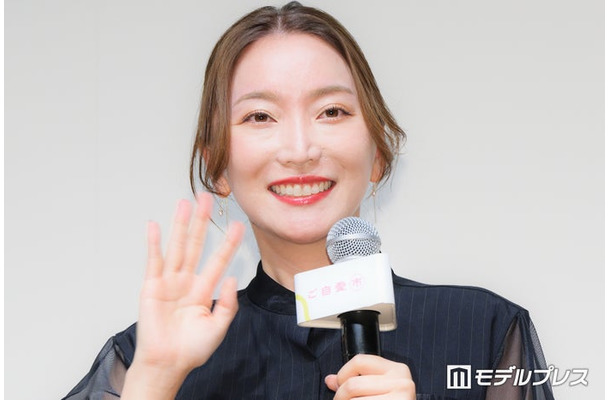 加藤綾菜(C)モデルプレス