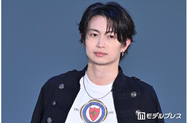 綱啓永（C）モデルプレス