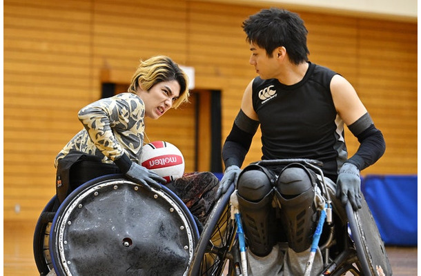 本田響矢、山田裕貴「ＧＩＦＴ」第2話（C）TBS