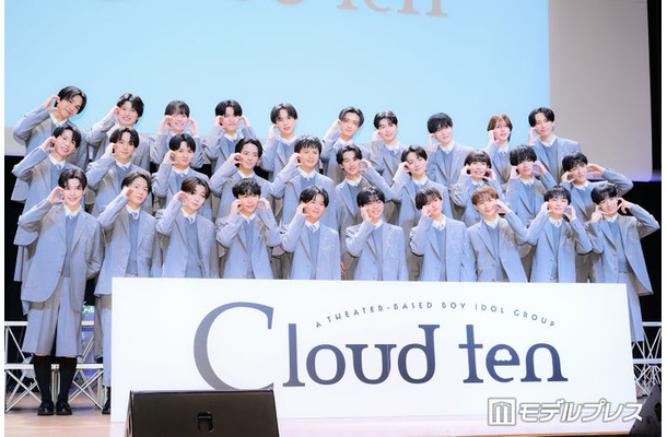 「シアターボーイズグループ」記者発表に出席したCloud ten(後列左から)深水柊人、北凪晴、本田高優、 渡邊絢斗、船水健佑、西山巳喜多、蓮水航太朗、大和田歩夢、根本純志、木村陽(中列左から)小峯佑斗、濱屋元希、福嶋涼斗、阿部晴仁、大瀬礼葵、碩大翔、稲葉斗真、上野誠治、福田結聖、佐藤流星(前列左から)福間しん、駒井玲紅、望月清秀、松尾帆高、平石愛葵、宇治斗真、平岡幹基、 冨澤琉、 興梠大和、桜木せな(C)モデルプレス