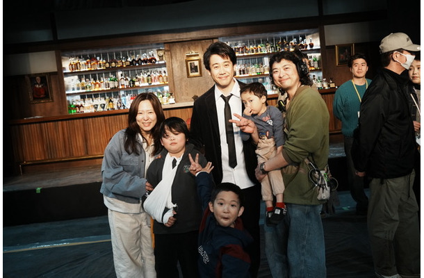 『BYE BYE LOVE 探偵はBARにいる』©2026「BYE BYE LOVE 探偵はBARにいる」製作委員会