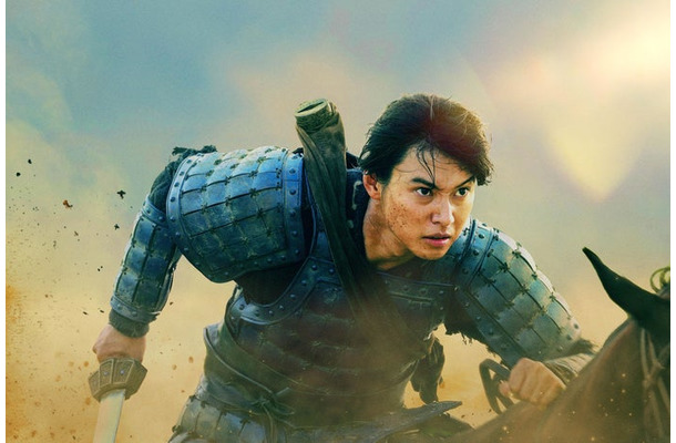 山崎賢人（C）原泰久／集英社（C）2026映画「キングダム」製作委員会