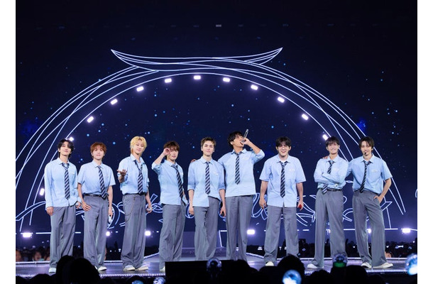 SEVENTEEN(P)&(C) PLEDIS Entertainment
