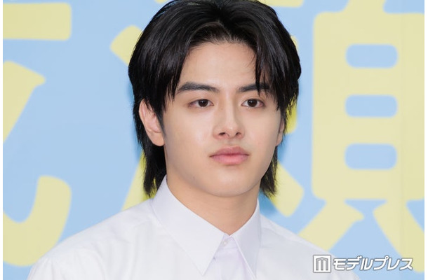 「成瀬は天下を取りにいく」記者会見に出席したISSEI（C）モデルプレス
