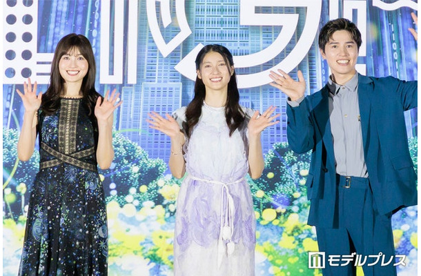 「TOKYO LIGHTS 2026」プロジェクションマッピング国際大会Grand Finaleに登場した土屋炎伽、土屋太鳳、土屋神葉(C)モデルプレス