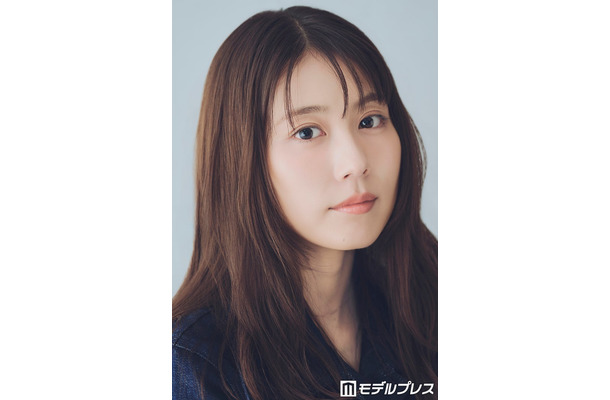 モデルプレスのインタビューに応じた有村架純（C）モデルプレス