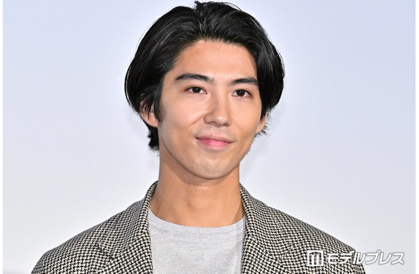 賀来賢人(C)モデルプレス