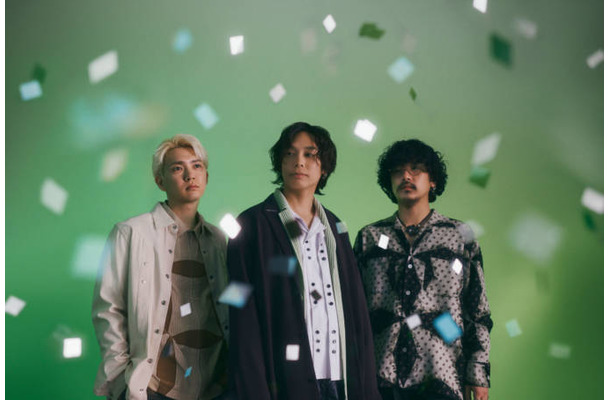 Omoinotake、TVアニメ『花ざかりの君たちへ』第2期主題歌「FLASHBULB」「花束」 配信リリース日決定|フェスシーンでも存在感