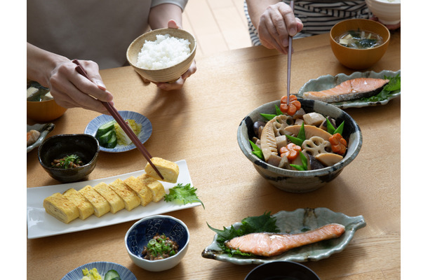 あぁ～、人が作ったご飯が食べたい！「手料理」にホッとして、無性に恋しくなるのはなぜ？ぼっちの寂しさを癒やしタイムに変換できる「ソロ飯」術