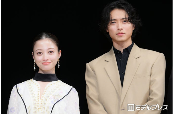 「キングダム」シネマコンサートスペシャルトークセッションに出席した橋本環奈、山崎賢人(C)モデルプレス