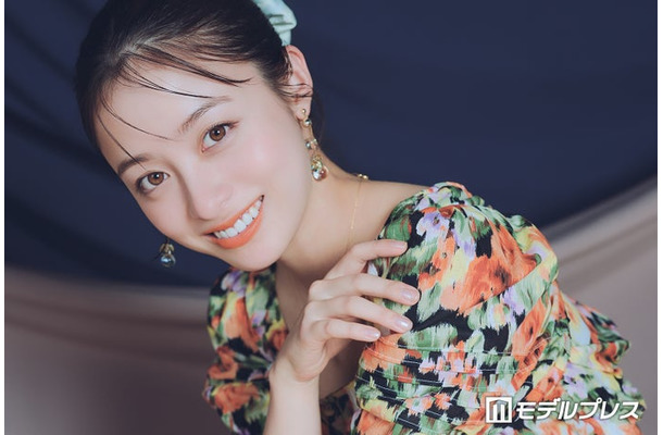 モデルプレスのインタビューに応じた橋本環奈（C）モデルプレス