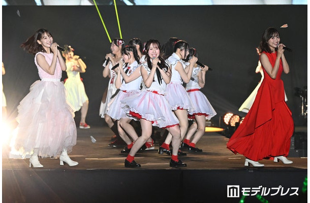 NGT48、柏木由紀、北原里英(C)モデルプレス