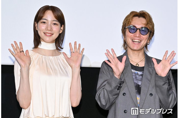 のん、安田章大(C)モデルプレス