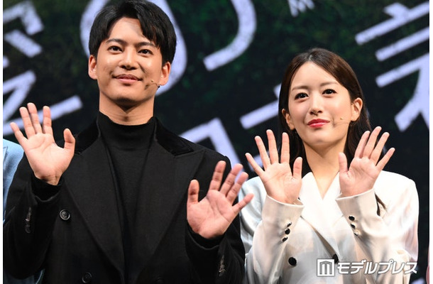 三山凌輝、花乃まりあ（C）モデルプレス