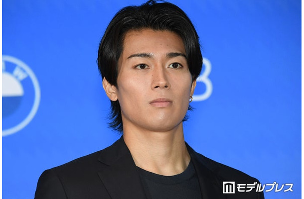 イベントに出席した中村敬斗選手(C)モデルプレス