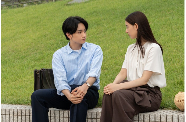 中島健人、新木優子／Netflixシリーズ「SとX」（提供写真）