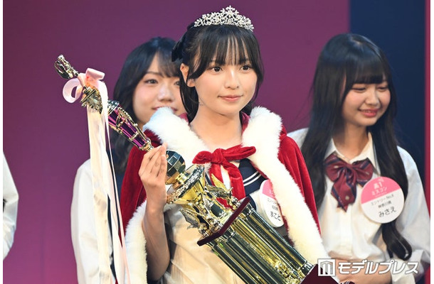 “日本一かわいい高校一年生”まことさん（C）モデルプレス
