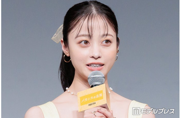「バカンスの法則」プレミアイベントに出席した橋本環奈(C)モデルプレス