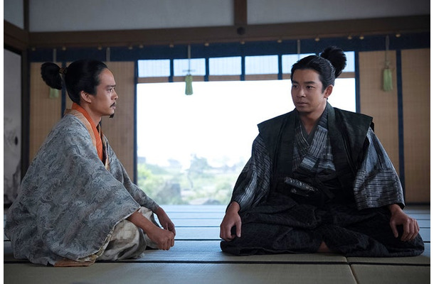 池松壮亮、仲野太賀「豊臣兄弟！」第30話（C）NHK