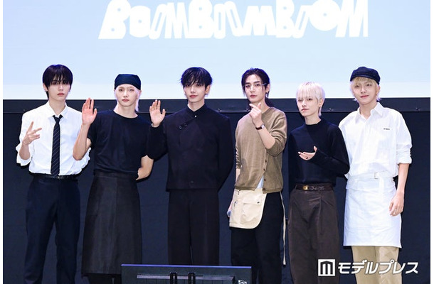 （左から）TAESAN（テサン）、SUNGHO（ソンホ）、JAEHYUN（ジェヒョン）、LEEHAN（イハン）、RIWOO（リウ）、WOONHAK（ウンハク）（C）モデルプレス
