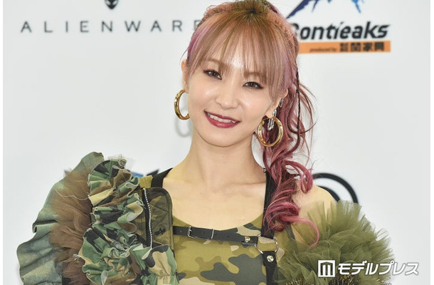 LiSA（C）モデルプレス