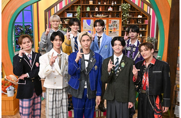 (前列左から)カイ、曽野舜太、古川毅、高田彪我、TETTA(後列左から)大倉空人、FUMINORI、 志賀李玖、近藤駿太(C)TBS